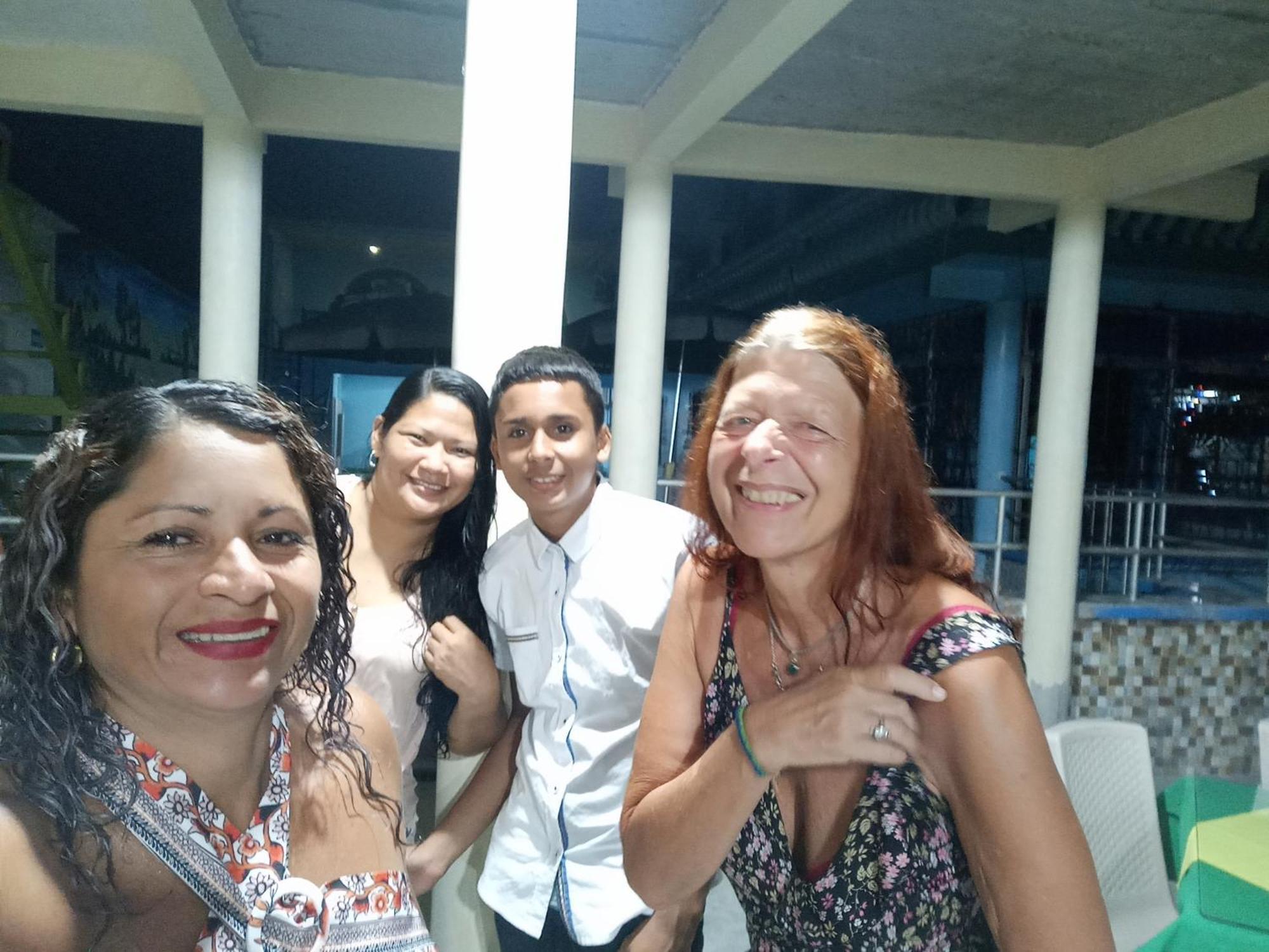 Hotel Alto Amazonas Leticia Zewnętrze zdjęcie